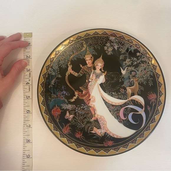 Royal Porcelain Kingdom Of Thailand Collection Love - Picture 9 of 10